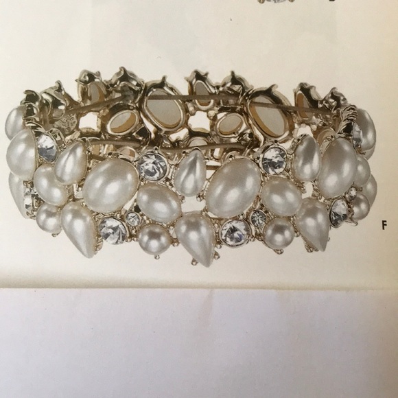 Pearl Rapture Bracelet - Picture 3 of 3